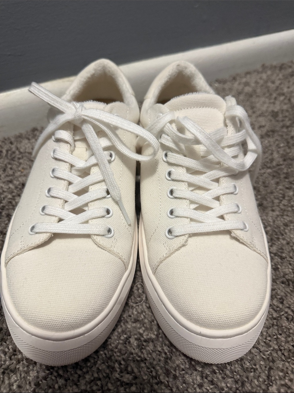Abeo JumpStreet White Canvas Lace-Up Women’s Sneakers